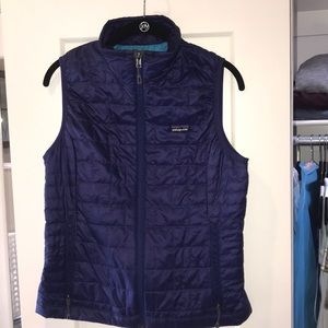 Patagonia purple sleeveless vest